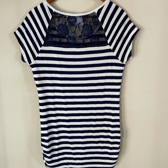 Point Zero Striped T Shirt with Scrunched Sides Size Medium - Picture 3 of 7